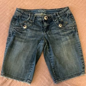 Women’s XOXO jean shorts size 7/8